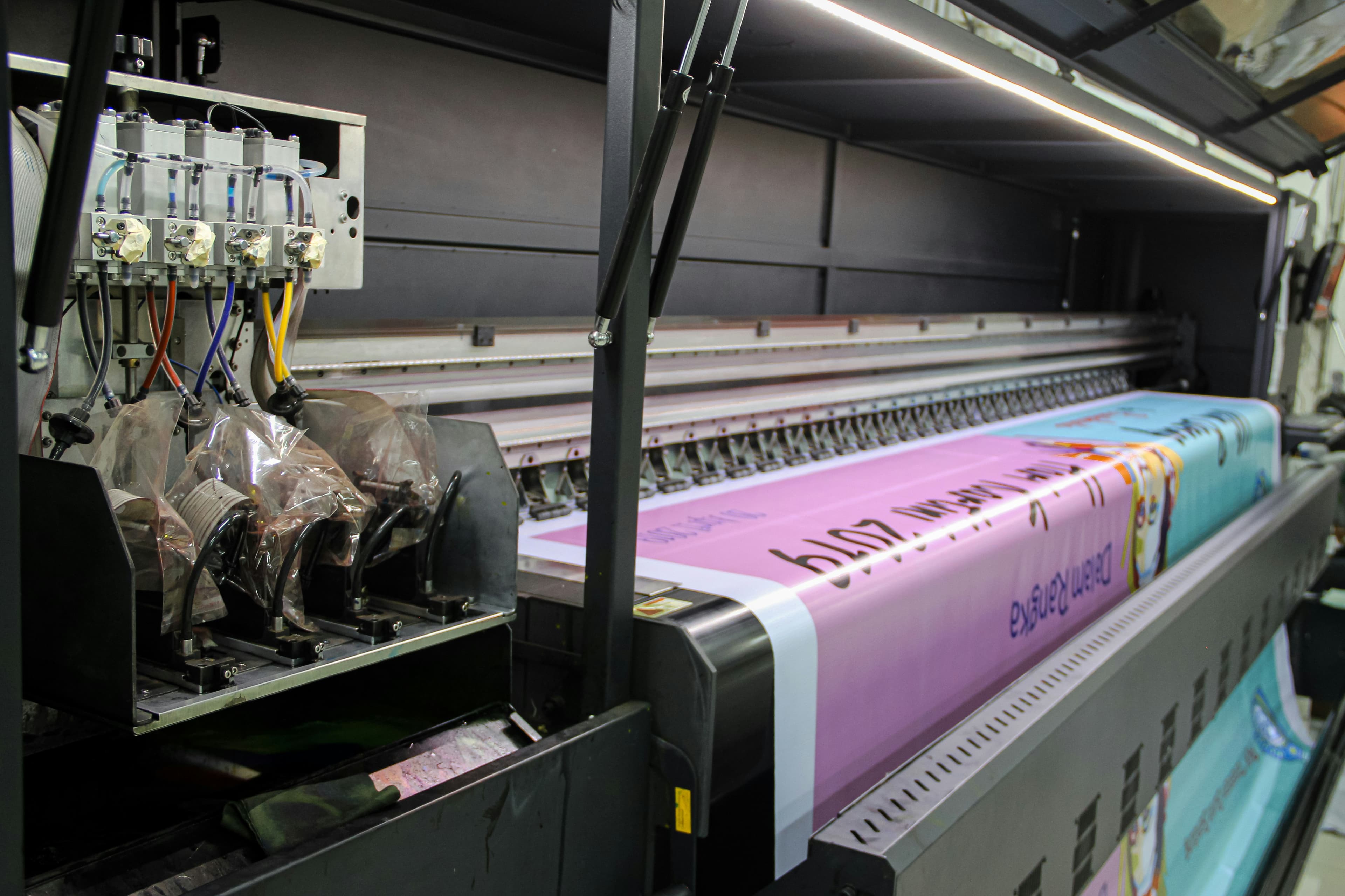 Atelier modern de printare Love Joy Happiness